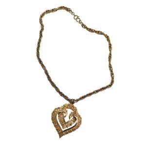 Vintage Crown Trifari Gold Tone Heart Pendant Necklace  Chain 20"  Elegant